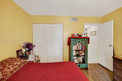 Купить кондоминиум в Маргит, Флорида 2 спальни, 94.67м2, № 2029769 - фото 23