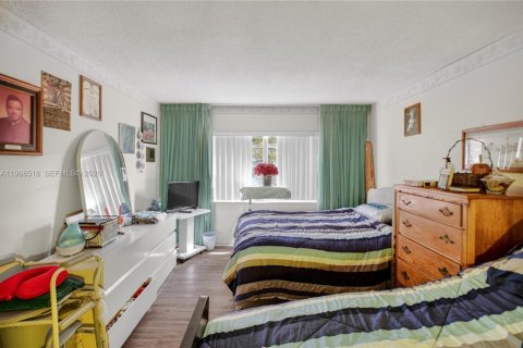 Купить кондоминиум в Маргит, Флорида 2 спальни, 94.67м2, № 2029769 - фото 29