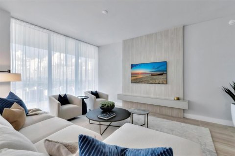Condo in Fort Lauderdale, Florida, 2 bedrooms № 2158525 - photo 4