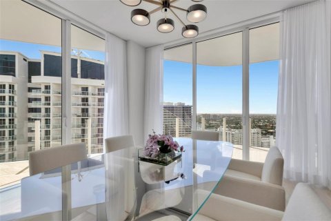 Condo in Fort Lauderdale, Florida, 2 bedrooms № 2158525 - photo 18