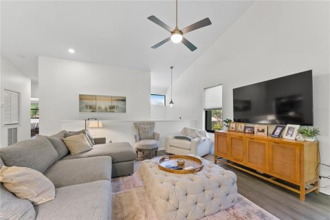 Touwnhouse à louer à Sarasota, Floride: 3 chambres, 164.9 m2 № 2148989 - photo 8