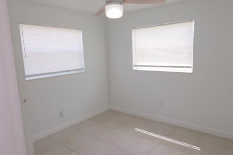 Casa en venta en Fort Lauderdale, Florida, 3 dormitorios, 112.04 m2 № 2245543 - foto 12
