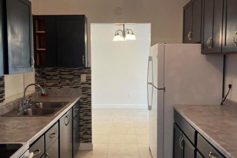 Casa en venta en Fort Lauderdale, Florida, 3 dormitorios, 112.04 m2 № 2245543 - foto 6
