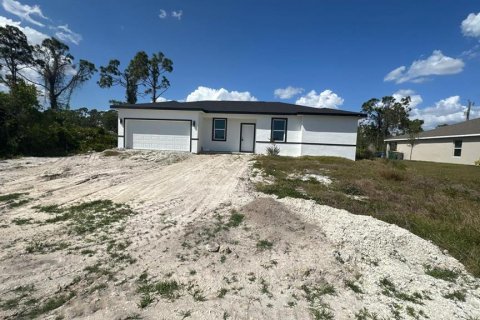 Villa ou maison à vendre à Port Charlotte, Floride: 4 chambres, 151.99 m2 № 1757100 - photo 2