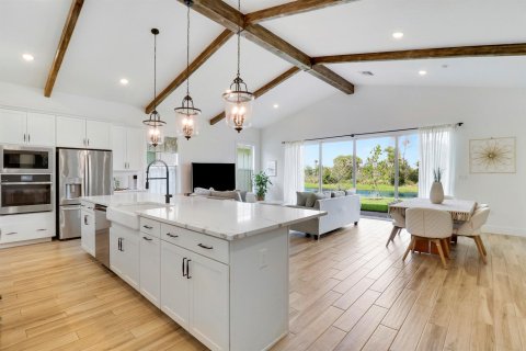 Villa ou maison à vendre à Stuart, Floride: 4 chambres, 288.65 m2 № 2435445 - photo 8