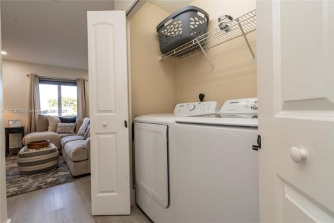 Adosado en alquiler en Cutler Bay, Florida, 2 dormitorios, 102.19 m2 № 2060051 - foto 11