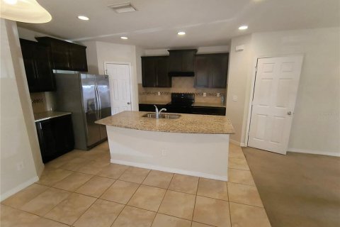 Townhouse in MAGNOLIA PARK in Riverview, Florida 2 bedrooms, 118.91 sq.m. № 2230054 - photo 9