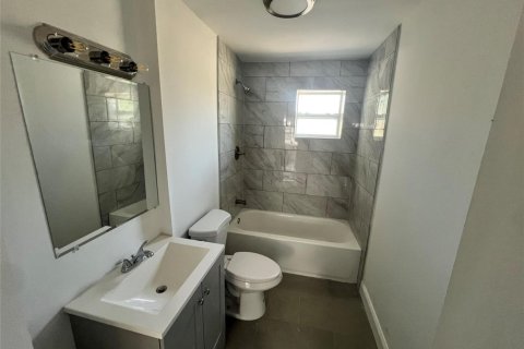 Villa ou maison à louer à Delray Beach, Floride: 4 chambres, 102.38 m2 № 2433947 - photo 8
