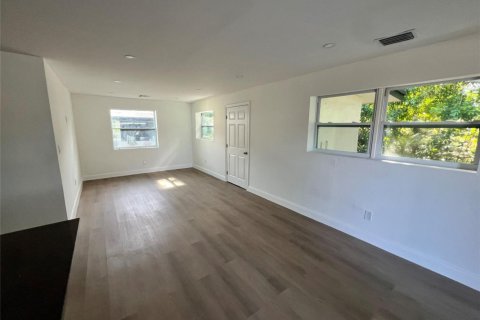 Villa ou maison à louer à Delray Beach, Floride: 4 chambres, 102.38 m2 № 2433947 - photo 5