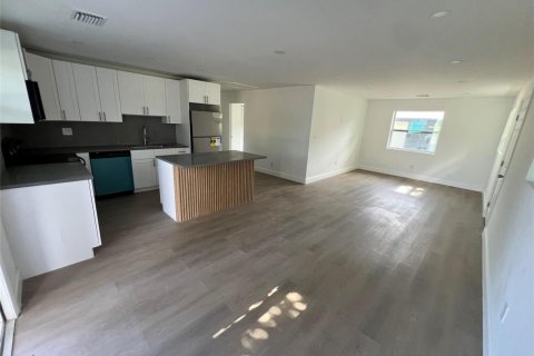 Villa ou maison à louer à Delray Beach, Floride: 4 chambres, 102.38 m2 № 2433947 - photo 15