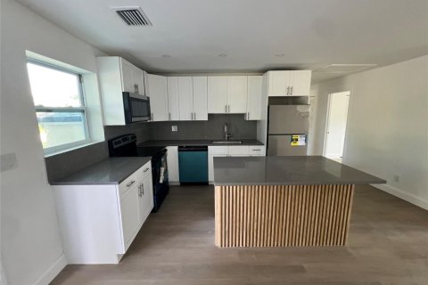 Villa ou maison à louer à Delray Beach, Floride: 4 chambres, 102.38 m2 № 2433947 - photo 3