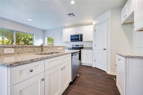Villa ou maison à vendre à Apollo Beach, Floride: 4 chambres, 150.78 m2 № 2303205 - photo 8