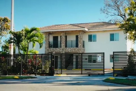 Copropriété à louer à Hallandale Beach, Floride: 2 chambres, 74.97 m2 № 2089423 - photo 12