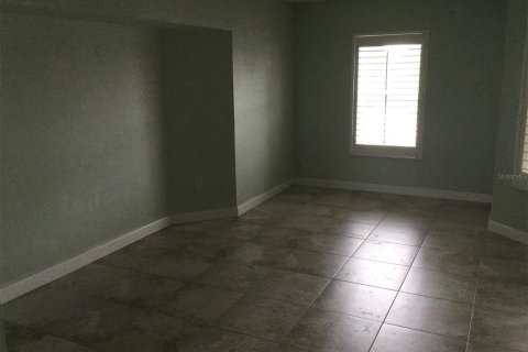 House in Port Charlotte, Florida 3 bedrooms, 158.4 sq.m. № 2388134 - photo 9