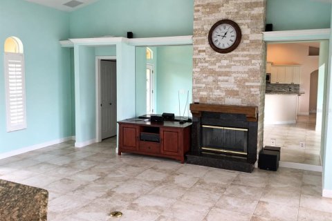 House in Port Charlotte, Florida 3 bedrooms, 158.4 sq.m. № 2388134 - photo 5