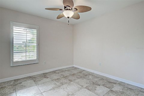 House in Port Charlotte, Florida 3 bedrooms, 158.4 sq.m. № 2388134 - photo 24