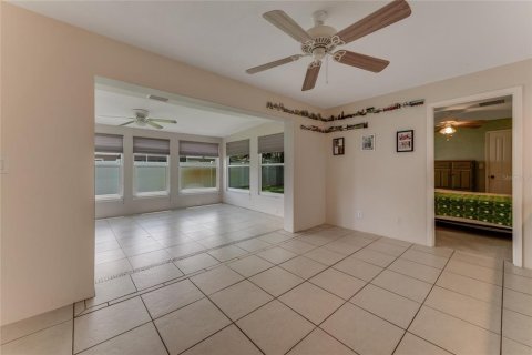 House in Ormond Beach, Florida 3 bedrooms, 132.57 sq.m. № 1883552 - photo 8