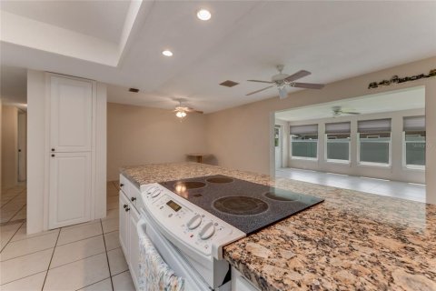 House in Ormond Beach, Florida 3 bedrooms, 132.57 sq.m. № 1883552 - photo 11