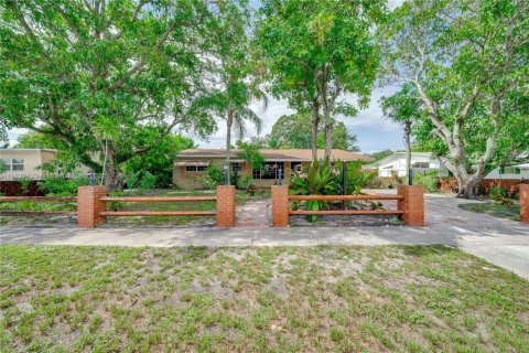 Купить виллу или дом в Холливуд, Флорида 3 спальни, 160.44м2, № 1940064 - фото 3