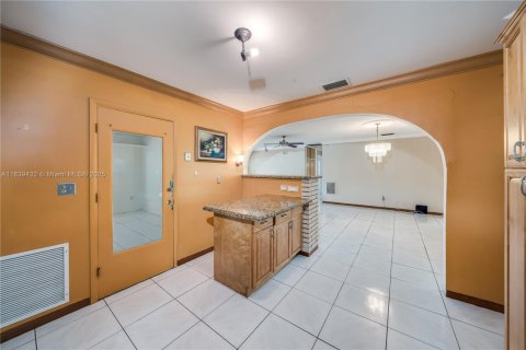 Купить виллу или дом в Холливуд, Флорида 3 спальни, 160.44м2, № 1940064 - фото 21