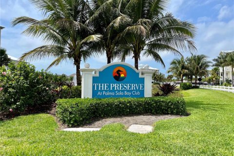 Condo in Bradenton, Florida, 2 bedrooms  № 1806899 - photo 15