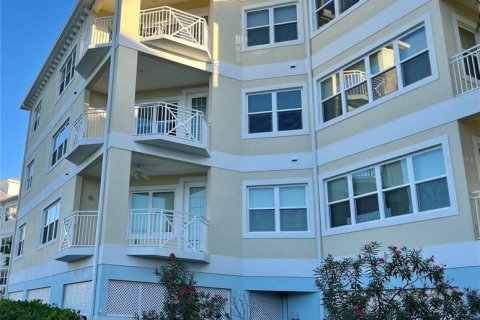 Condo in Bradenton, Florida, 2 bedrooms  № 1806899 - photo 17