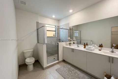 Adosado en alquiler en Miami, Florida, 3 dormitorios, 157.66 m2 № 2085983 - foto 4