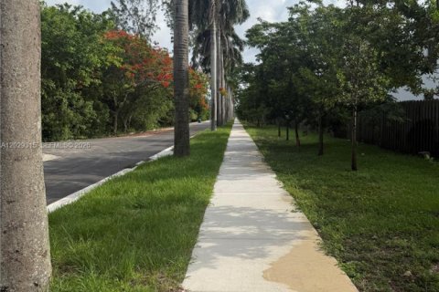 Adosado en alquiler en Miami, Florida, 3 dormitorios, 157.66 m2 № 2085983 - foto 22
