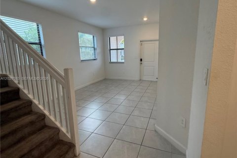 Adosado en alquiler en Miami, Florida, 3 dormitorios, 157.66 m2 № 2085983 - foto 16