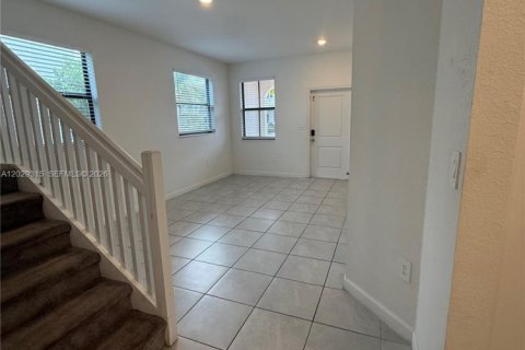 Adosado en alquiler en Miami, Florida, 3 dormitorios, 157.66 m2 № 2085983 - foto 28