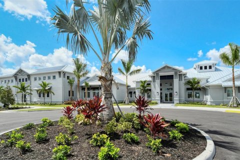 House in Bradenton, Florida 4 bedrooms, 208.01 sq.m. № 2208763 - photo 23