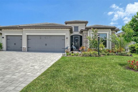 House in Bradenton, Florida 4 bedrooms, 208.01 sq.m. № 2208763