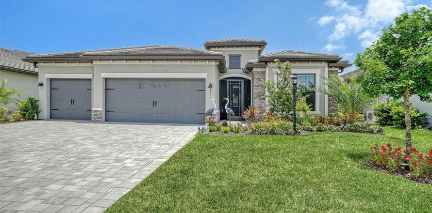 House in Bradenton, Florida 4 bedrooms, 208.01 sq.m. № 2208763