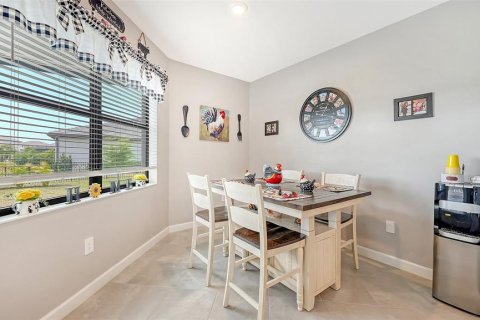 House in Bradenton, Florida 4 bedrooms, 208.01 sq.m. № 2208763 - photo 6