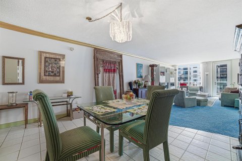 Condominio en alquiler en Palm Beach, Florida, 1 dormitorio, 93.65 m2 № 2084149 - foto 14