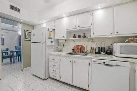 Condominio en alquiler en Palm Beach, Florida, 1 dormitorio, 93.65 m2 № 2084149 - foto 15
