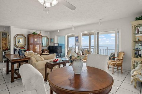 Condominio en venta en Saint Pete Beach, Florida, 2 dormitorios, 124.49 m2 № 1567496 - foto 15
