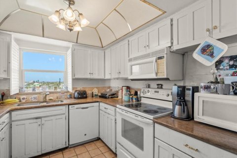 Condominio en venta en Saint Pete Beach, Florida, 2 dormitorios, 124.49 m2 № 1567496 - foto 18