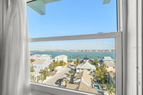 Condominio en venta en Saint Pete Beach, Florida, 2 dormitorios, 124.49 m2 № 1567496 - foto 27