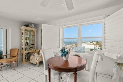 Condominio en venta en Saint Pete Beach, Florida, 2 dormitorios, 124.49 m2 № 1567496 - foto 14