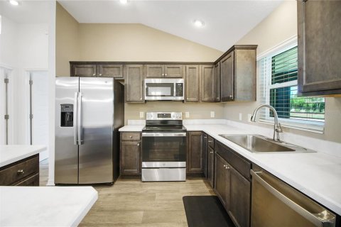 Casa en venta en The Villages, Florida, 3 dormitorios, 142.98 m2 № 2095140 - foto 12