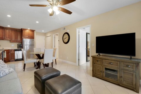Condo in St. Lucie, Florida, 1 bedroom  № 2087619 - photo 18