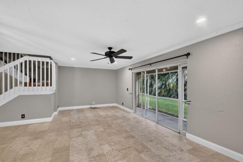 Adosado en venta en West Palm Beach, Florida, 3 dormitorios, 144.93 m2 № 2431438 - foto 12