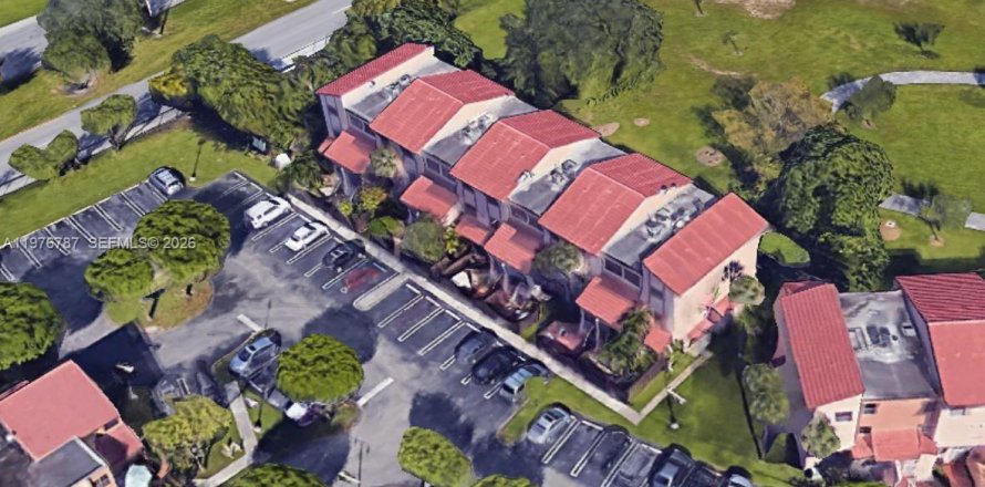 Touwnhouse à Miami, Floride 2 chambres, 141.21 m2 № 2046075