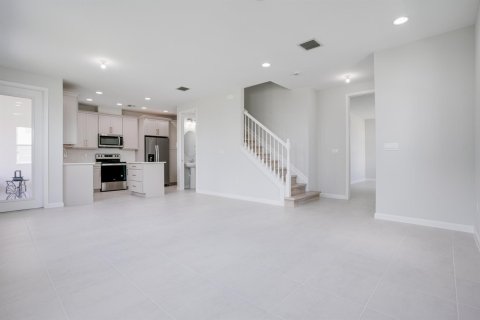 Townhouse in Westlake, Florida 4 bedrooms, 183.76 sq.m. № 1163262 - photo 1