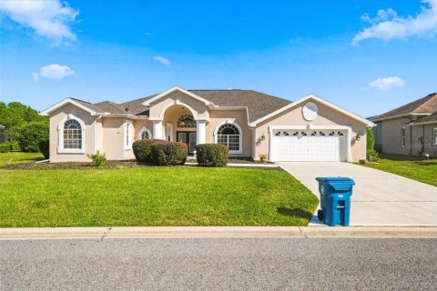House in Weeki Wachee, Florida 3 bedrooms, 245.63 sq.m. № 2393677 - photo 6