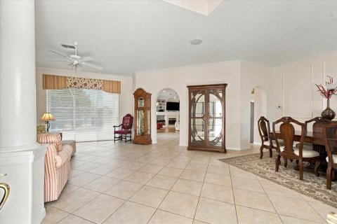 House in Weeki Wachee, Florida 3 bedrooms, 245.63 sq.m. № 2393677 - photo 10