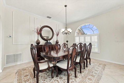 House in Weeki Wachee, Florida 3 bedrooms, 245.63 sq.m. № 2393677 - photo 12