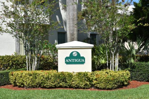 Townhouse in Jupiter, Florida 3 bedrooms, 123.93 sq.m. № 1100262 - photo 1