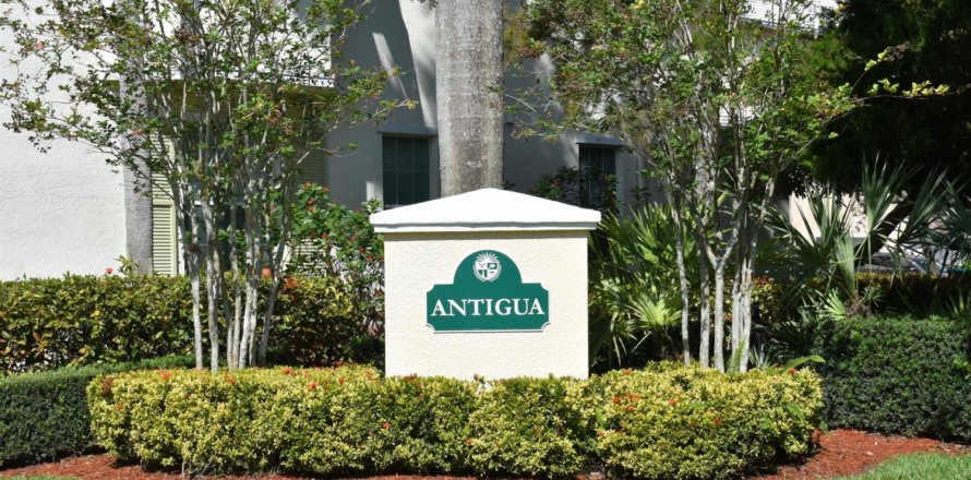 Townhouse in Jupiter, Florida 3 bedrooms, 123.93 sq.m. № 1100262